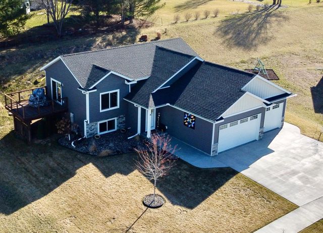 1013 Eagle Vista Lane, Lake City, MN 55041