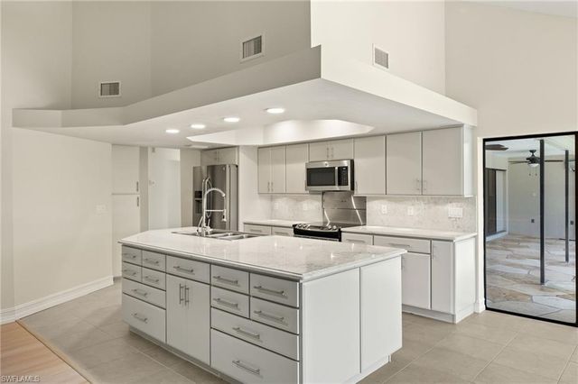 1815 SE 6th ST, Cape Coral, FL 33990