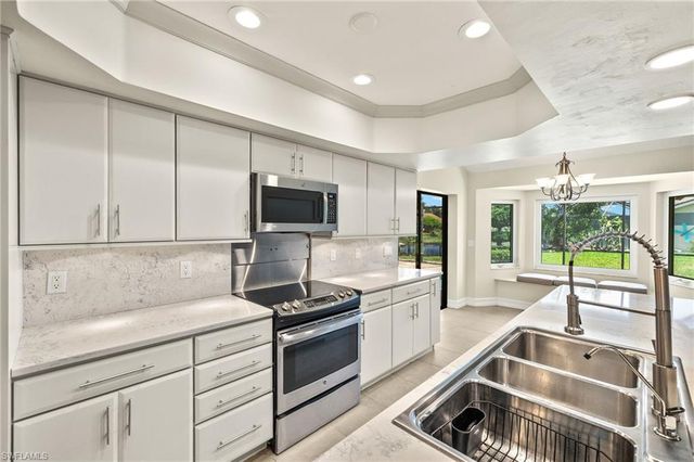 1815 SE 6th ST, Cape Coral, FL 33990