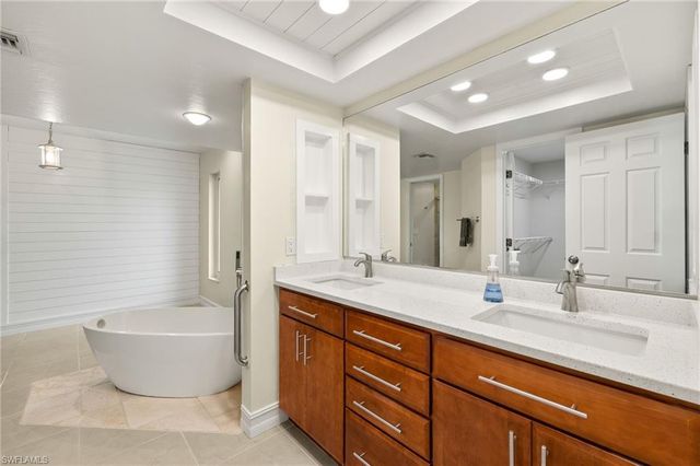 1815 SE 6th ST, Cape Coral, FL 33990