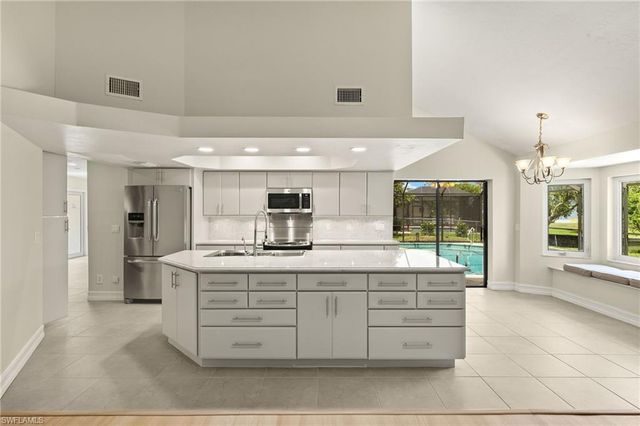 1815 SE 6th ST, Cape Coral, FL 33990