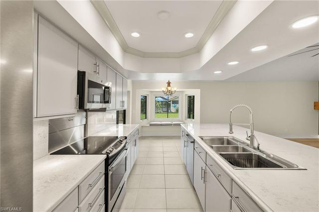 1815 SE 6th ST, Cape Coral, FL 33990