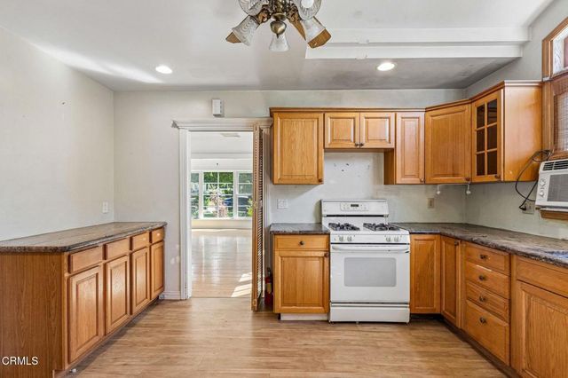 4803 Burgoyne Lane, La Canada Flintridge, CA 91011