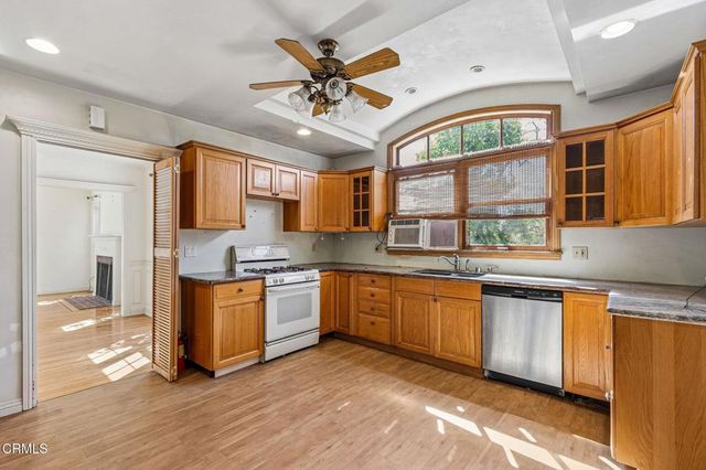 4803 Burgoyne Lane, La Canada Flintridge, CA 91011