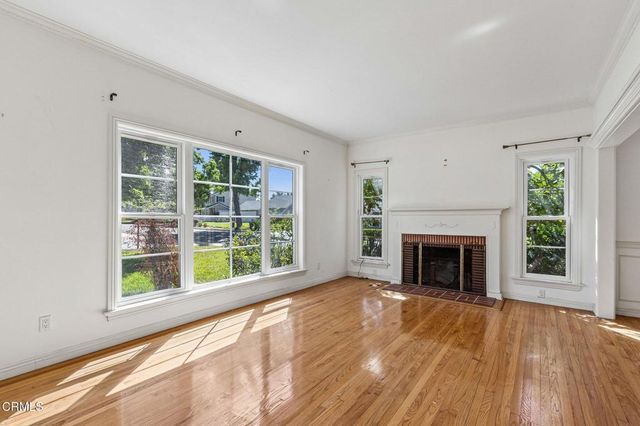 4803 Burgoyne Lane, La Canada Flintridge, CA 91011