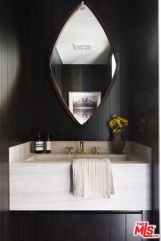 10965 Wrightwood Lane, Studio City, CA 91604