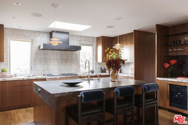 10965 Wrightwood Lane, Studio City, CA 91604