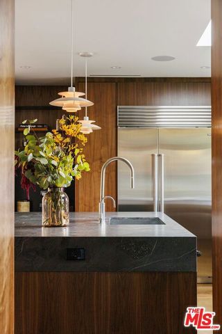 10965 Wrightwood Lane, Studio City, CA 91604