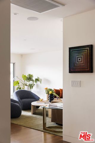 10965 Wrightwood Lane, Studio City, CA 91604