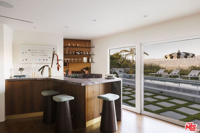 10965 Wrightwood Lane, Studio City, CA 91604