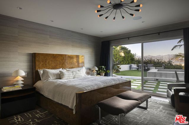 10965 Wrightwood Lane, Studio City, CA 91604