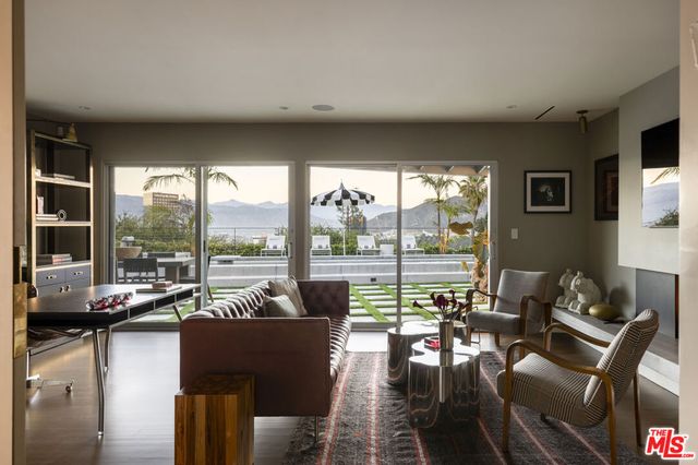 10965 Wrightwood Lane, Studio City, CA 91604