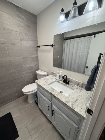 910 Panorama Loop, Waxahachie, TX 75165