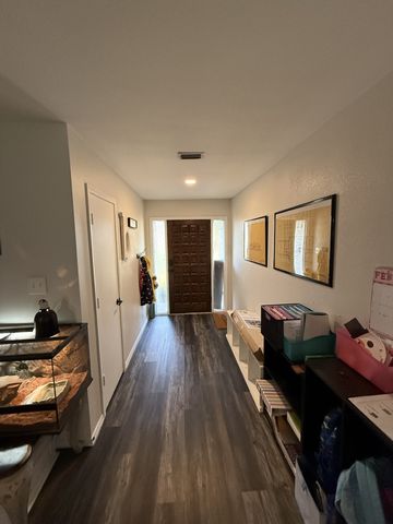 910 Panorama Loop, Waxahachie, TX 75165