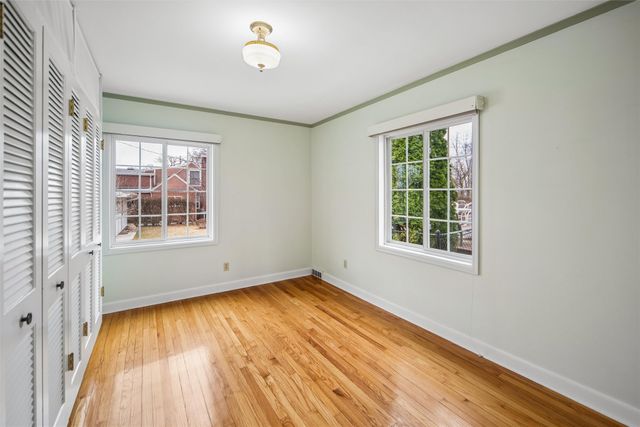 5716 Kingman Avenue, Des Moines, IA 50311