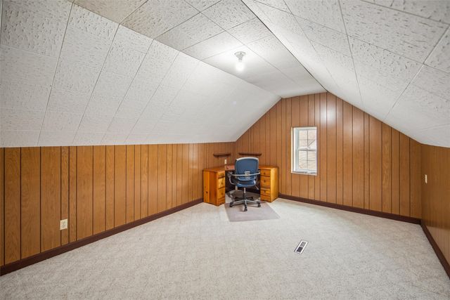 5716 Kingman Avenue, Des Moines, IA 50311