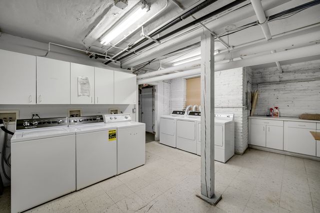 836 W LAKESIDE Place 1W, Chicago, IL 60640