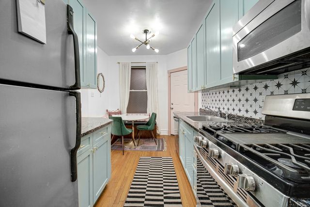 836 W LAKESIDE Place 1W, Chicago, IL 60640