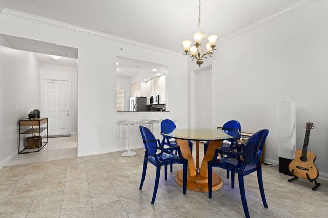 13 Harbour Isle Drive W Ph2, Fort Pierce, FL 34949