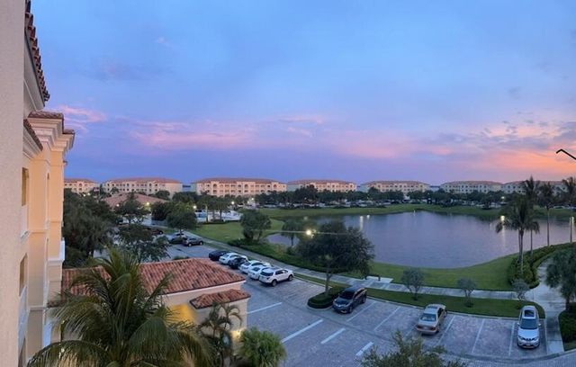 13 Harbour Isle Drive W Ph2, Fort Pierce, FL 34949
