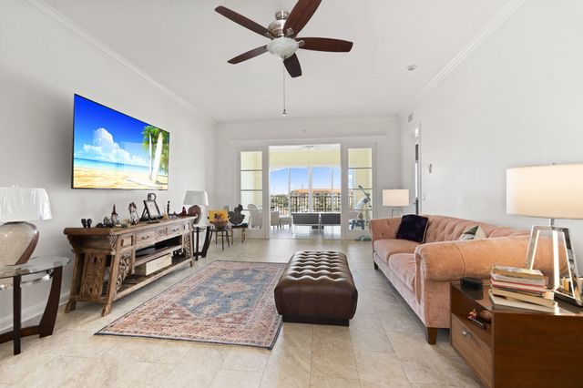 13 Harbour Isle Drive W Ph2, Fort Pierce, FL 34949