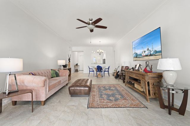 13 Harbour Isle Drive W Ph2, Fort Pierce, FL 34949