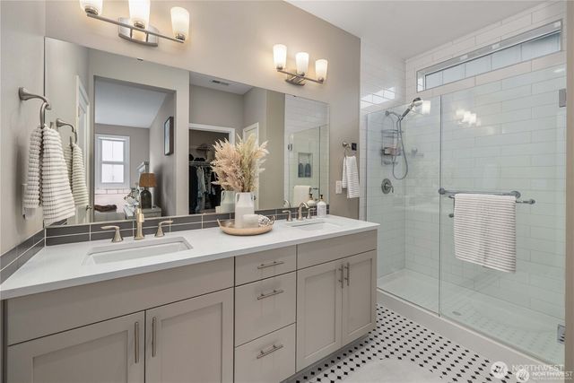 14605 179th Avenue E, Bonney Lake, WA 98391
