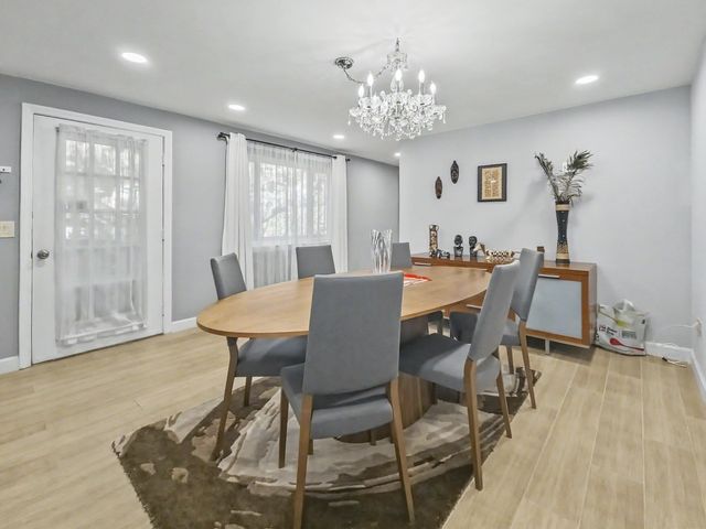 74 Voyagers Ln 74, Ashland, MA 01721