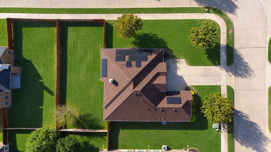 700 Edgewood Drive, Desoto, TX 75115 — photo 2