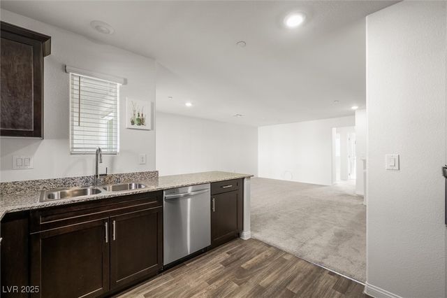 2642 Blizzard Blue Court, North Las Vegas, NV 89086