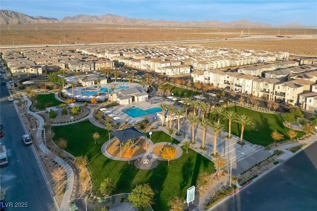 2642 Blizzard Blue Court, North Las Vegas, NV 89086