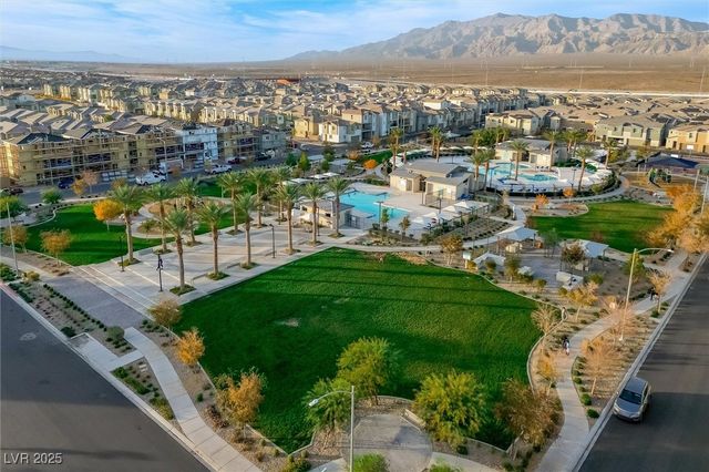 2642 Blizzard Blue Court, North Las Vegas, NV 89086