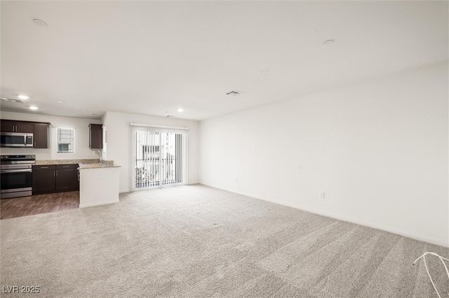 2642 Blizzard Blue Court, North Las Vegas, NV 89086