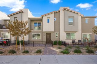 2642 Blizzard Blue Court, North Las Vegas, NV 89086