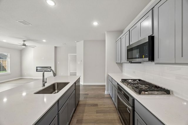 2117 Rowan Drive, Gunter, TX 75058