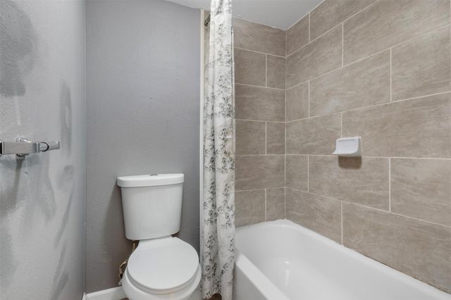 12207 W Village Drive A, Houston, TX 77039