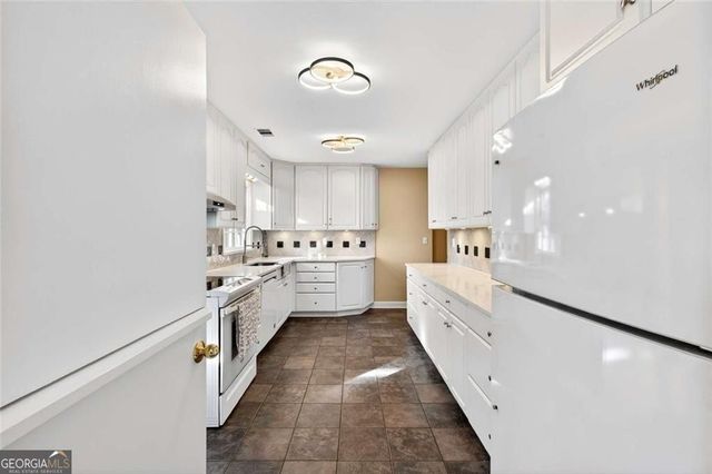 601 Ridgewood Avenue, Gainesville, GA 30501