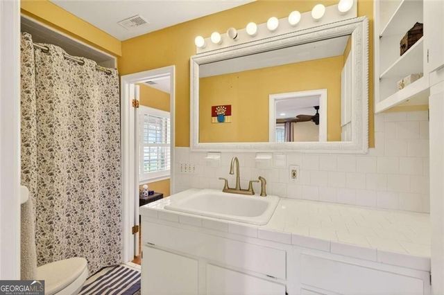 601 Ridgewood Avenue, Gainesville, GA 30501