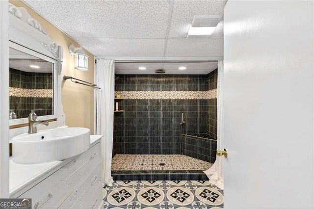 601 Ridgewood Avenue, Gainesville, GA 30501