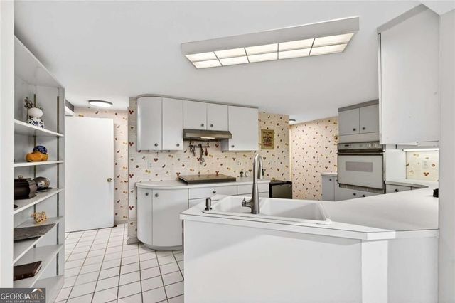 601 Ridgewood Avenue, Gainesville, GA 30501