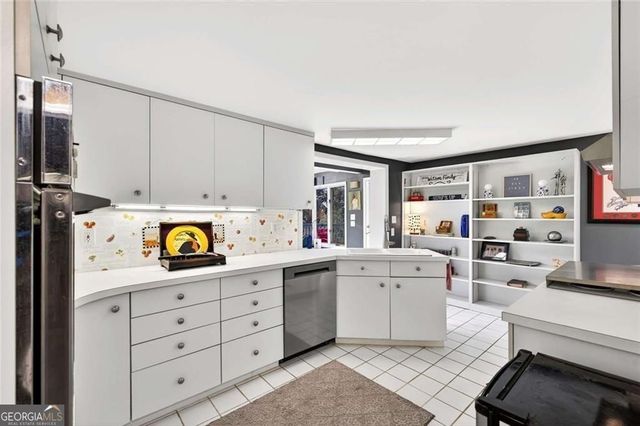 601 Ridgewood Avenue, Gainesville, GA 30501