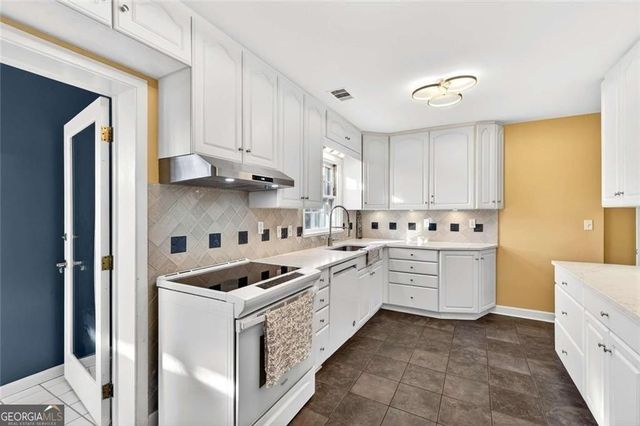 601 Ridgewood Avenue, Gainesville, GA 30501