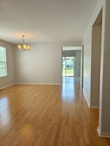 12983 W Willow Creek Lane, Huntley, IL 60142