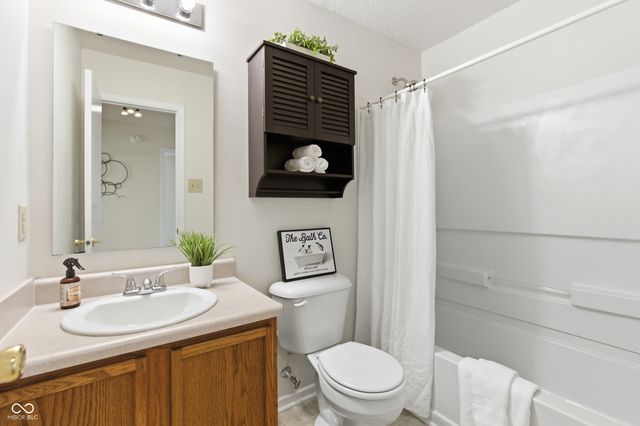 8411 Wheatfield Drive, Camby, IN 46113