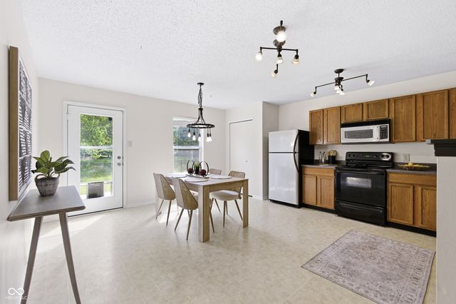 8411 Wheatfield Drive, Camby, IN 46113