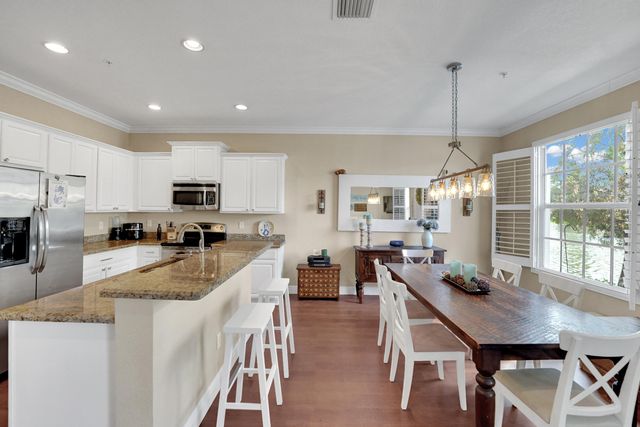 243 SW 7th Street, Pompano Beach, FL 33060