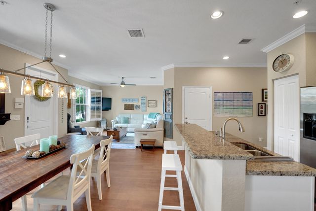 243 SW 7th Street, Pompano Beach, FL 33060
