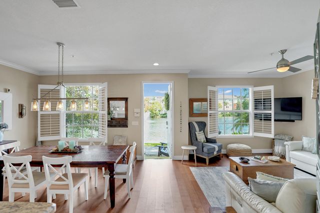 243 SW 7th Street, Pompano Beach, FL 33060