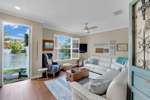 243 SW 7th Street, Pompano Beach, FL 33060