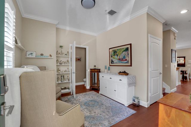 243 SW 7th Street, Pompano Beach, FL 33060